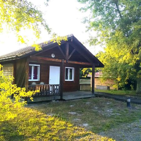 Camping Familial Les Chalets D'Uza Exterior photo