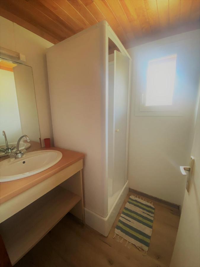 Camping Familial Les Chalets D'Uza Exterior photo