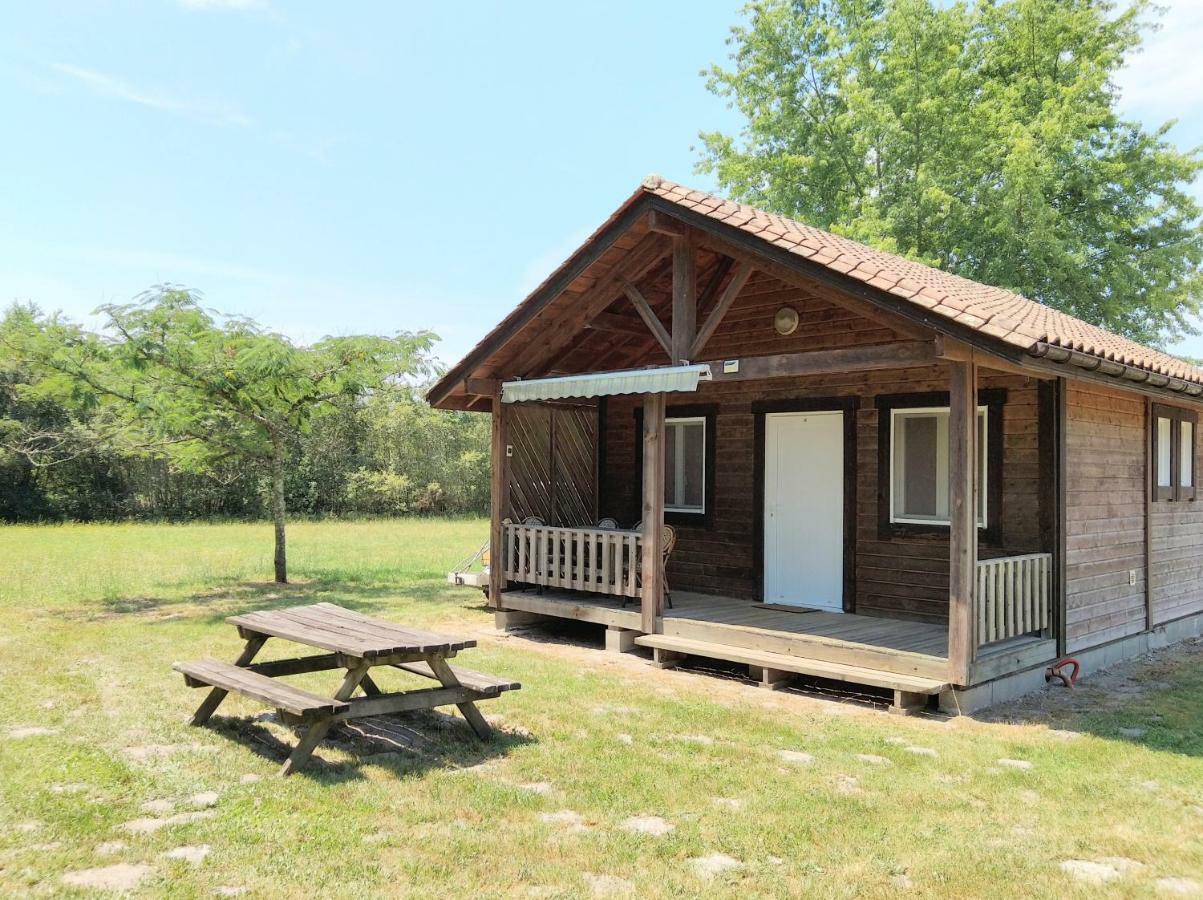 Camping Familial Les Chalets D'Uza Exterior photo